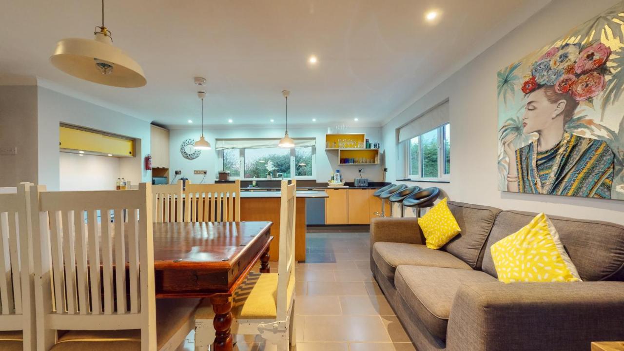 Jaw-Dropping Beach House In Anglesey 벤레치 외부 사진