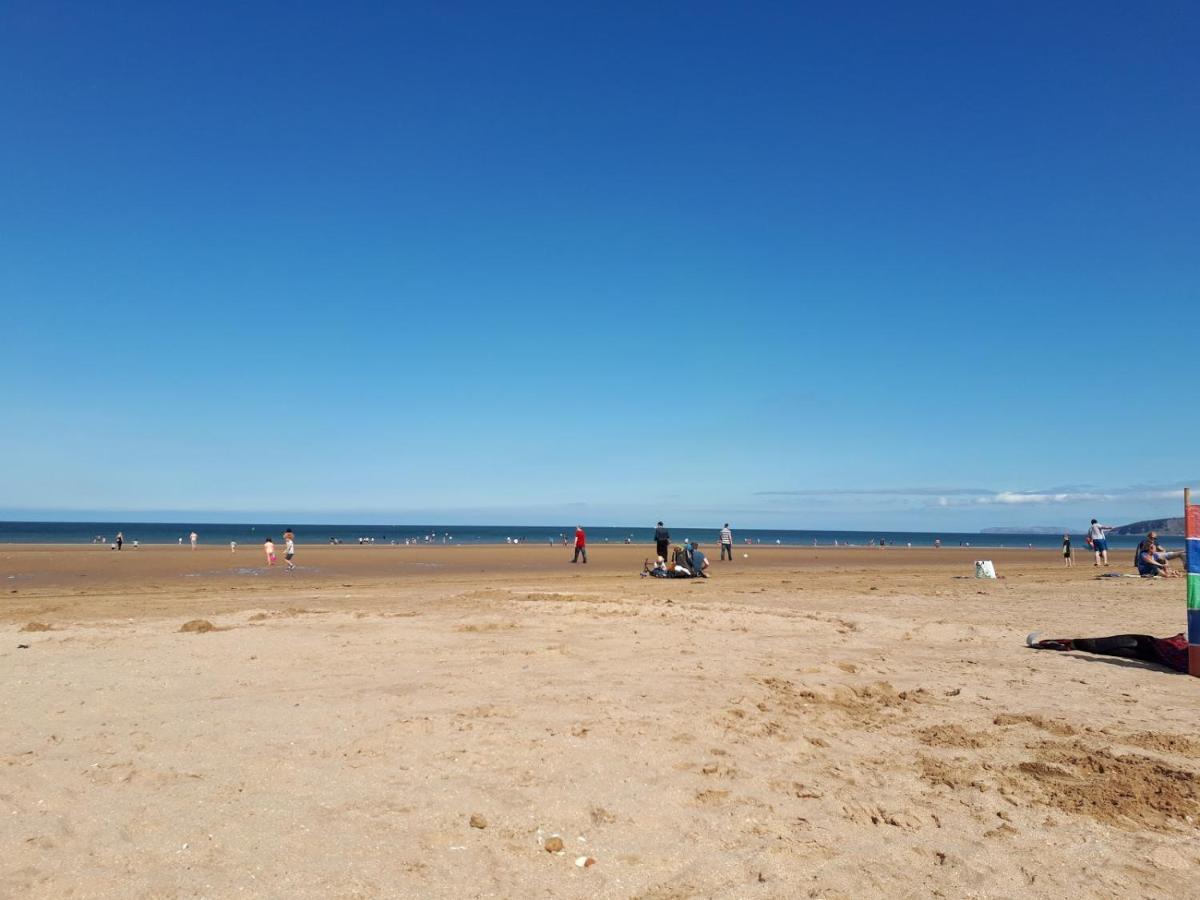 Jaw-Dropping Beach House In Anglesey 벤레치 외부 사진